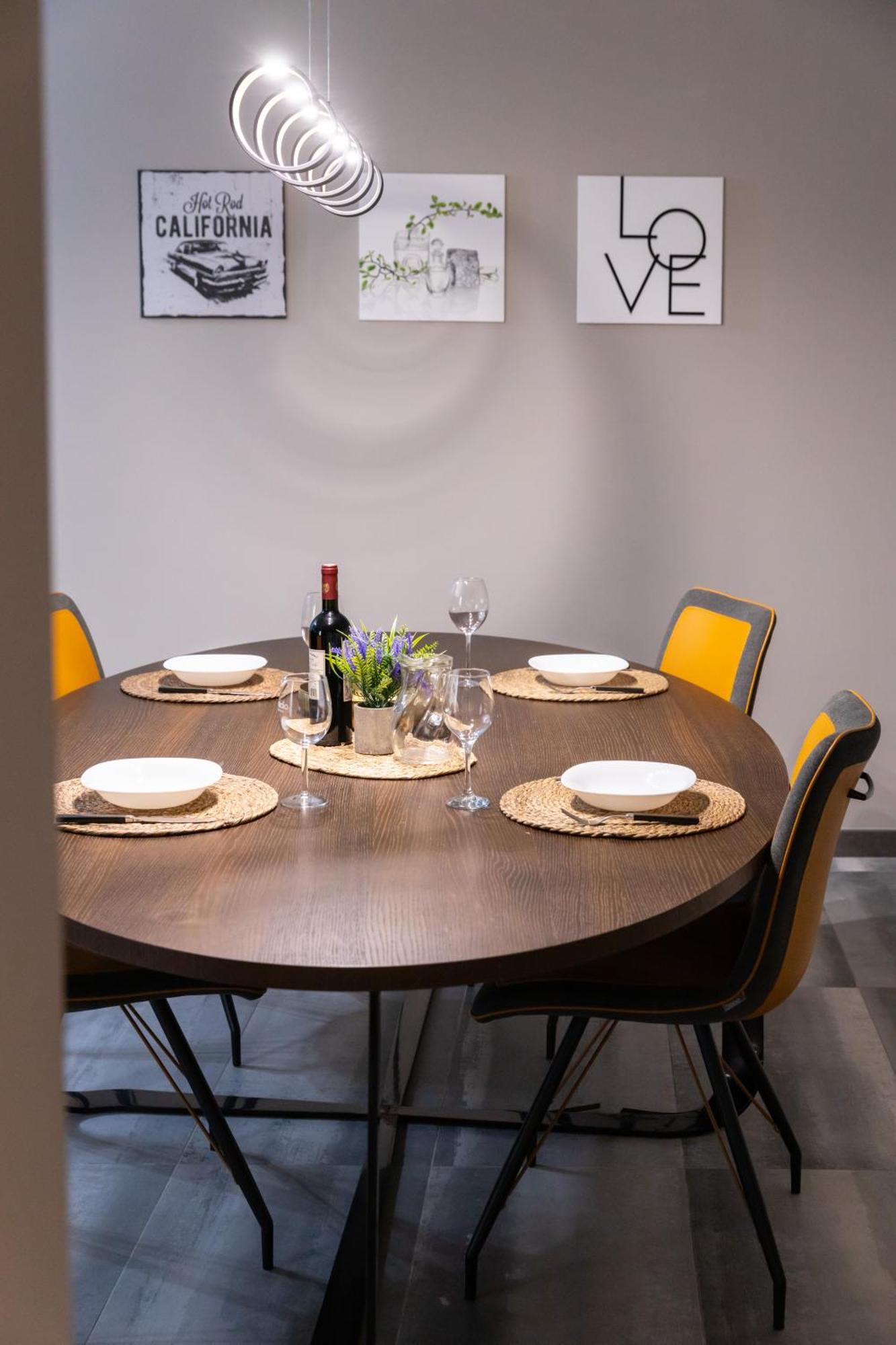 Stylish 2br Flat By Arcobnb Apartament