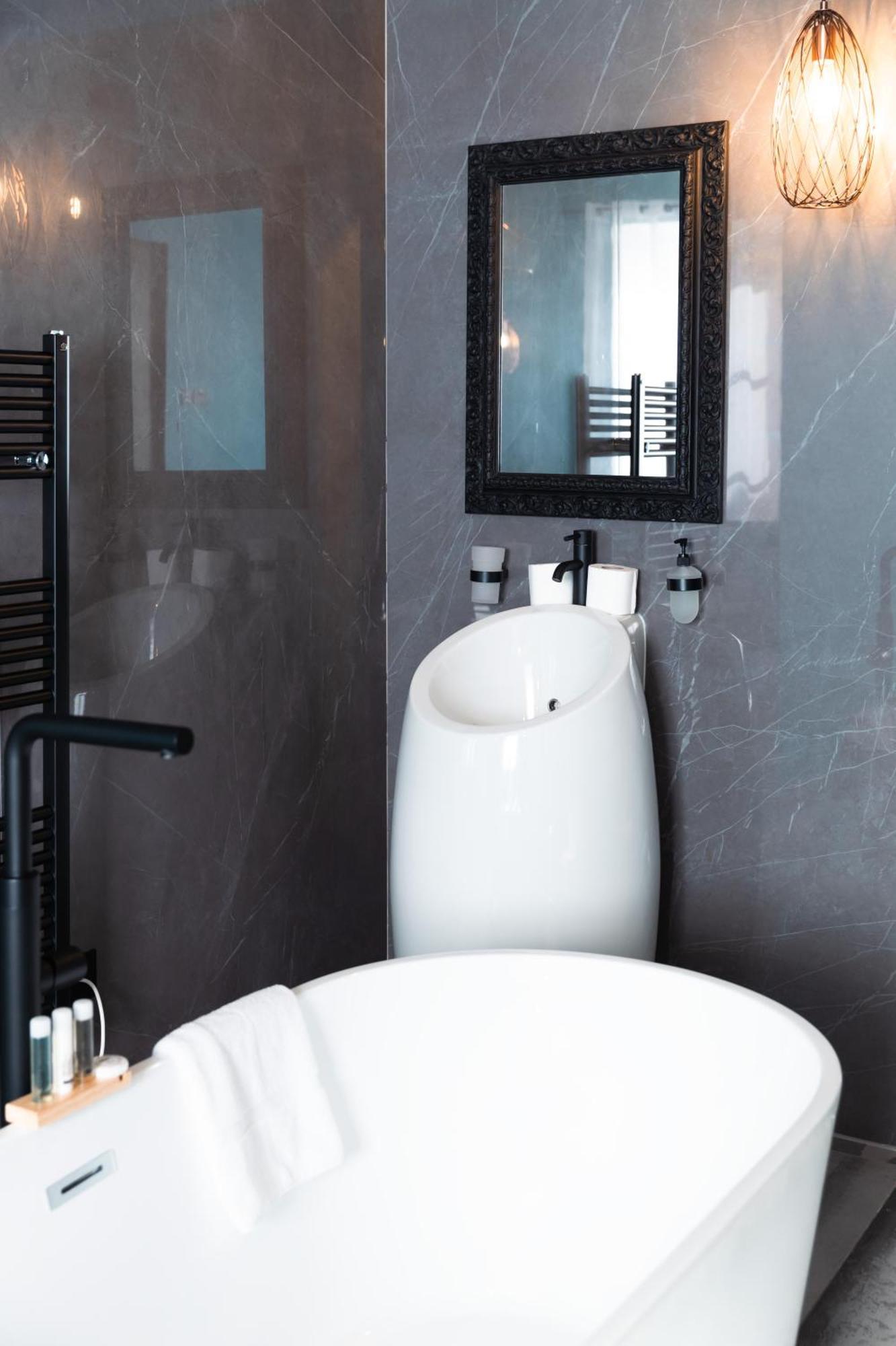 Apartament Stylish 2br Flat By Arcobnb